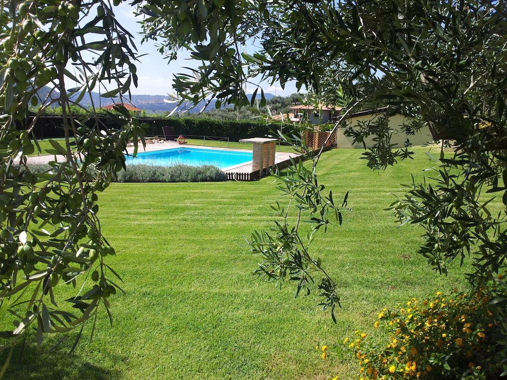 Hotel Piscina La Suite Prossedi Eksteriør bilde